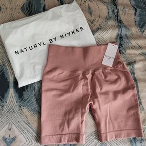 NATURYL by Niykee THE NIYKEE SHORTS